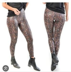 SPANX HIGH RISE FAUX LEATHER SNAKE SHINE LEGGINGS. 2X